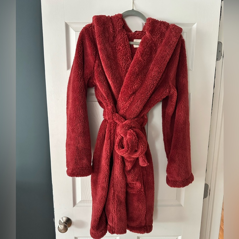 UGG women’s short hooded robe